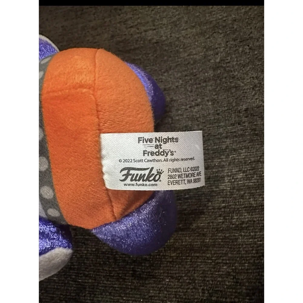 Five Nights at Freddy's: Security Breach - Roxanne Wolf Plush and Balloon Foxy